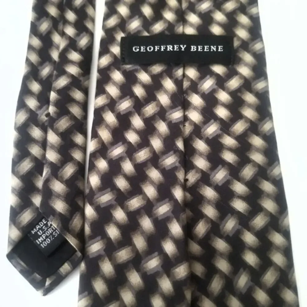 Geoffrey‎ Beene tie